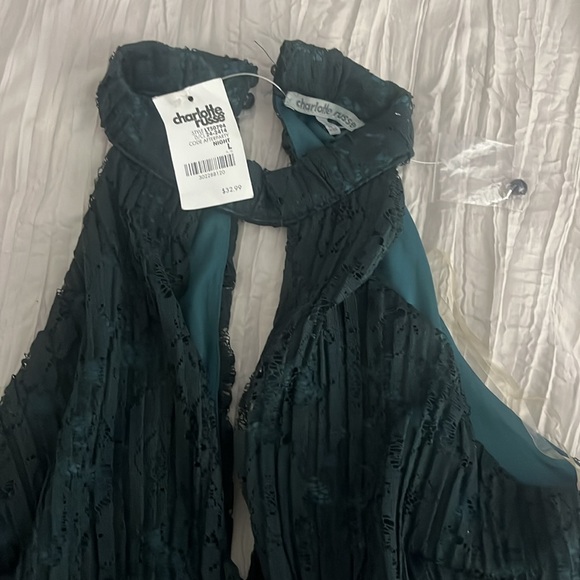 Charlotte Russe green romper - Picture 2 of 5